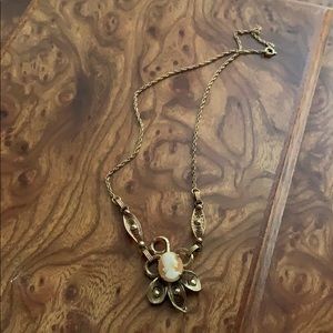 🤍💛Catamore Vintage Cameo